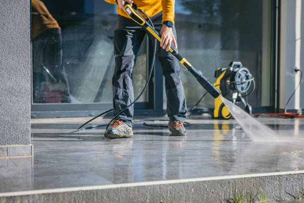 Why Choose Our Certified Pressure Washing Experts for Your Project Needs in Albany, MO?